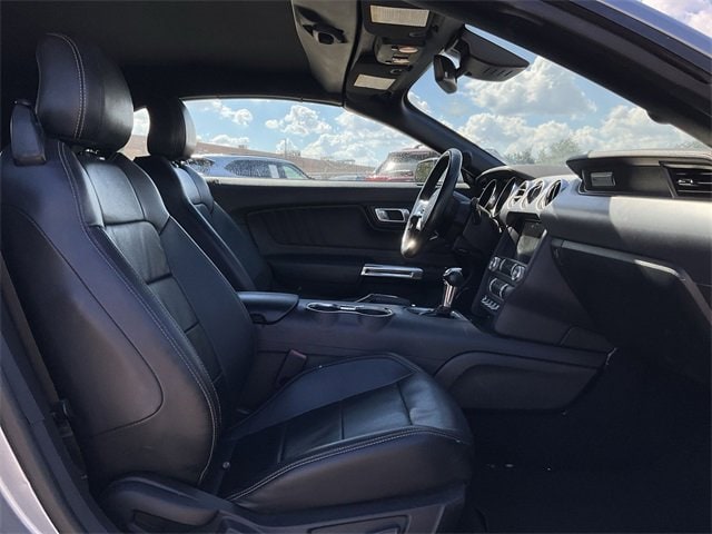 Thumbnail: 2022 Ford Mustang - 17
