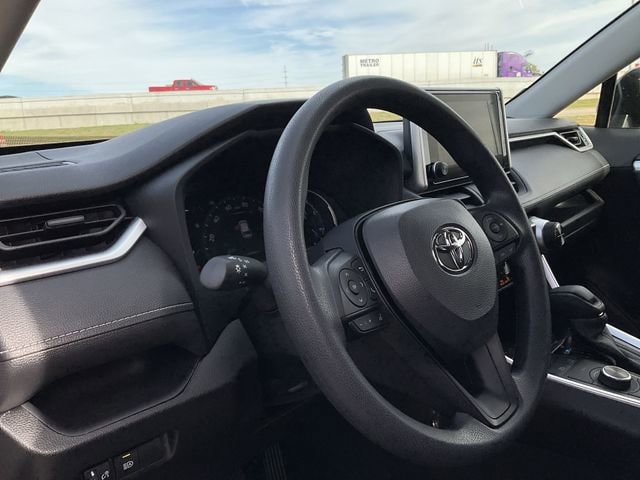 Thumbnail: 2025 Toyota RAV4 - 10