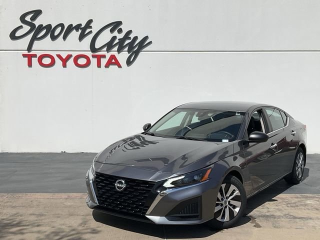 Thumbnail: 2024 Nissan Altima - 1