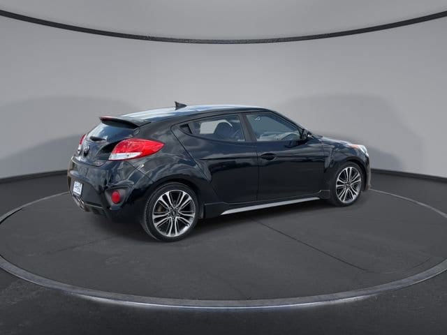 Thumbnail: 2017 Hyundai Veloster - 8