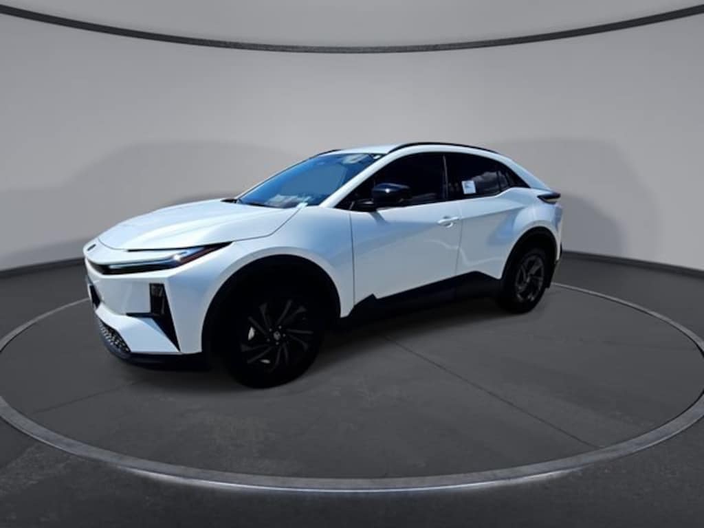 New 2026 Toyota C-HR SE SUV