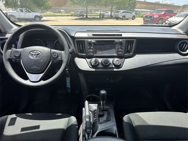 Thumbnail: 2018 Toyota RAV4 - 16