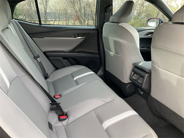 Thumbnail: 2025 Toyota Camry - 16