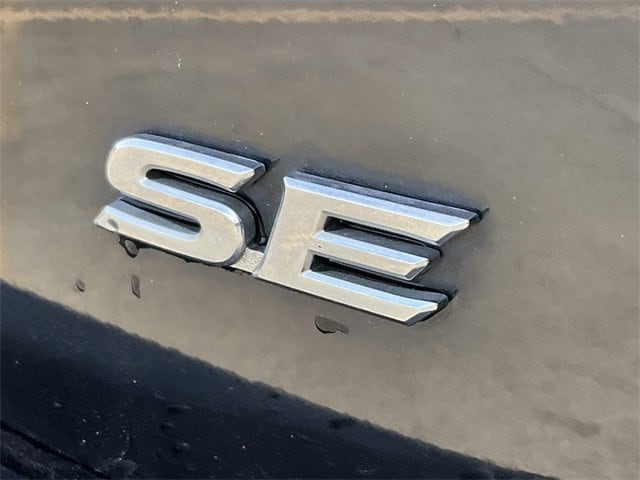 Thumbnail: 2020 Toyota Camry - 11