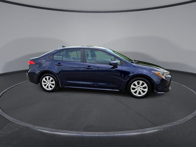 Thumbnail: 2023 Toyota Corolla - 9