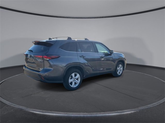Thumbnail: 2024 Toyota Highlander - 4