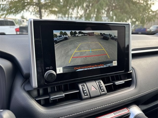 Thumbnail: 2025 Toyota RAV4 - 21