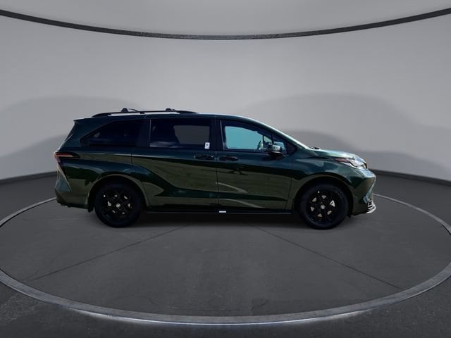 Thumbnail: 2026 Toyota Sienna - 9