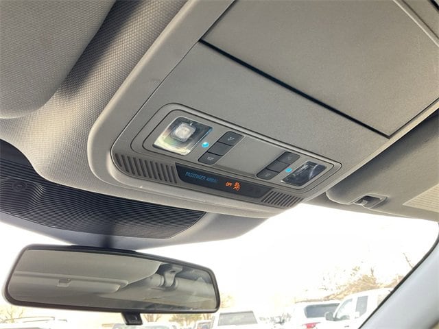 Thumbnail: 2020 Ford Explorer - 24