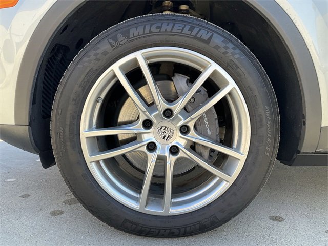 Thumbnail: 2020 Porsche Cayenne - 11