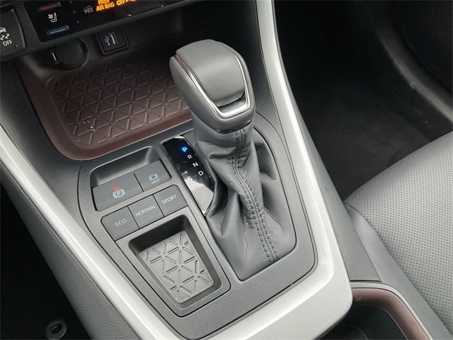 Thumbnail: 2025 Toyota RAV4 - 25