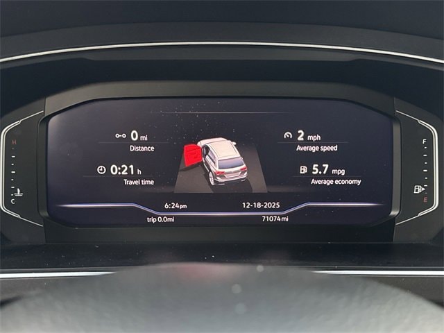 Thumbnail: 2021 Volkswagen Tiguan - 26