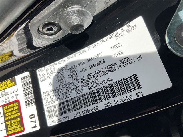 Thumbnail: 2023 Toyota Tacoma - 27