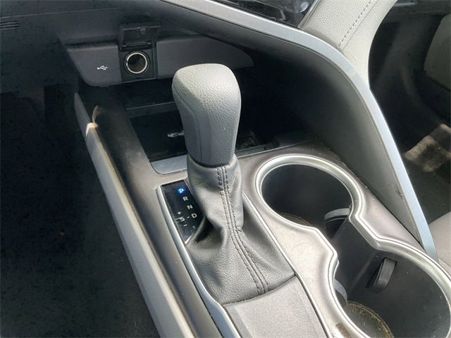 Thumbnail: 2021 Toyota Camry - 24