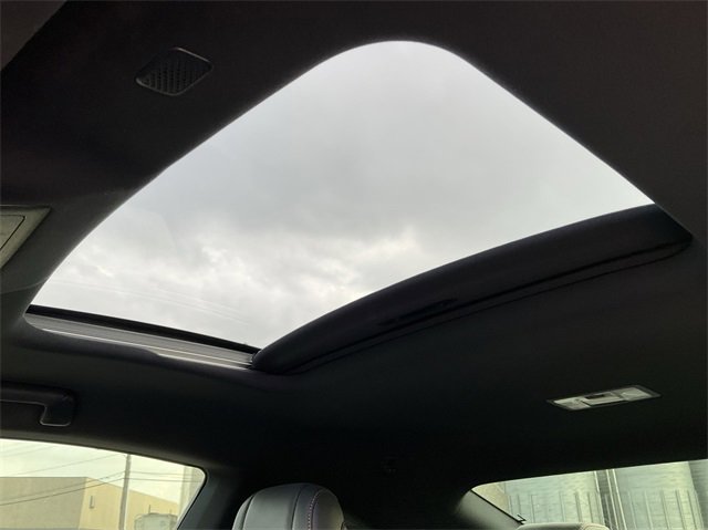 Thumbnail: 2018 Lexus RC - 15