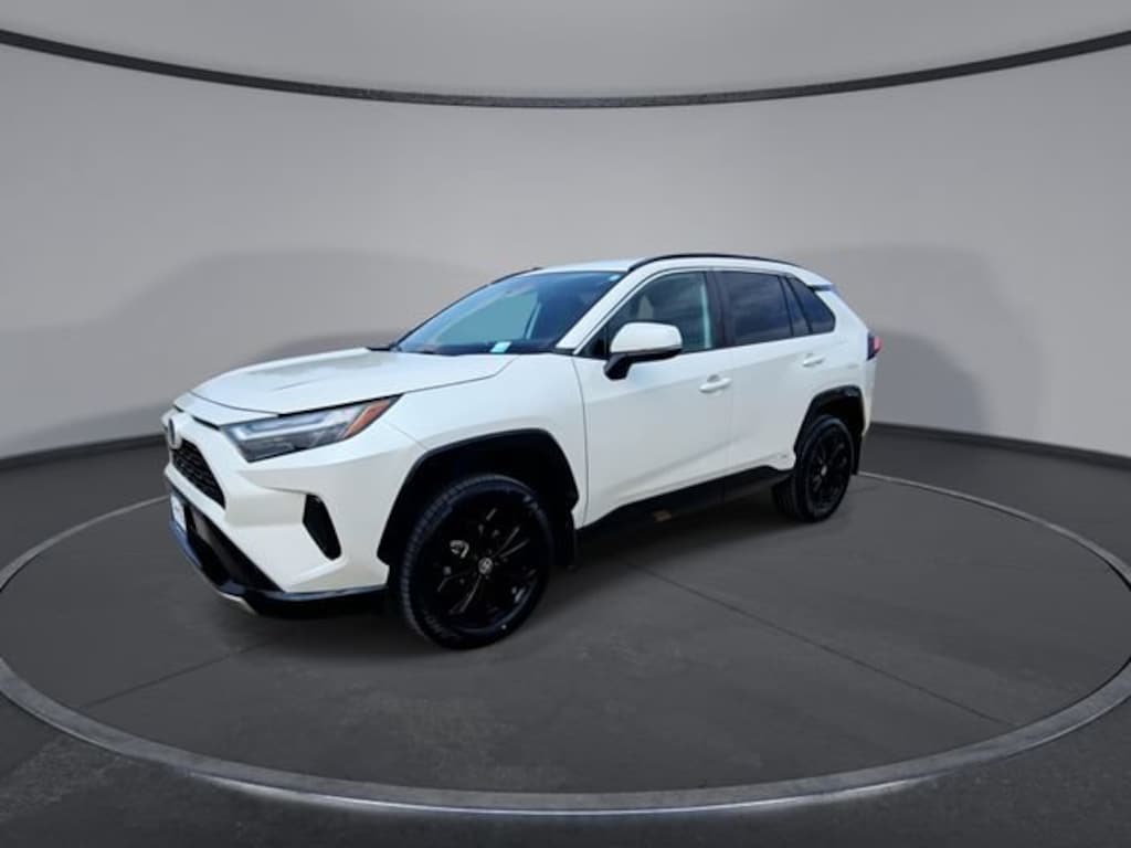 Used 2022 Toyota RAV4 Hybrid SE SUV