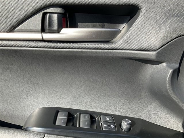 Thumbnail: 2025 Toyota Camry - 14