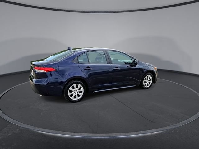 Thumbnail: 2023 Toyota Corolla - 8