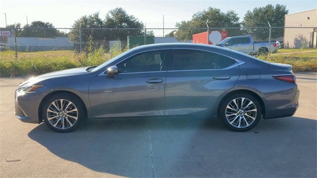 Thumbnail: 2020 Lexus ES - 5