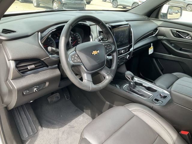 Thumbnail: 2023 Chevrolet Traverse - 10