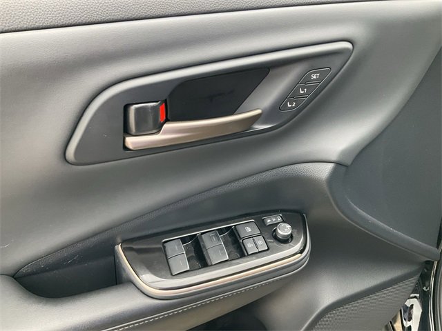 Thumbnail: 2024 Toyota Crown - 13