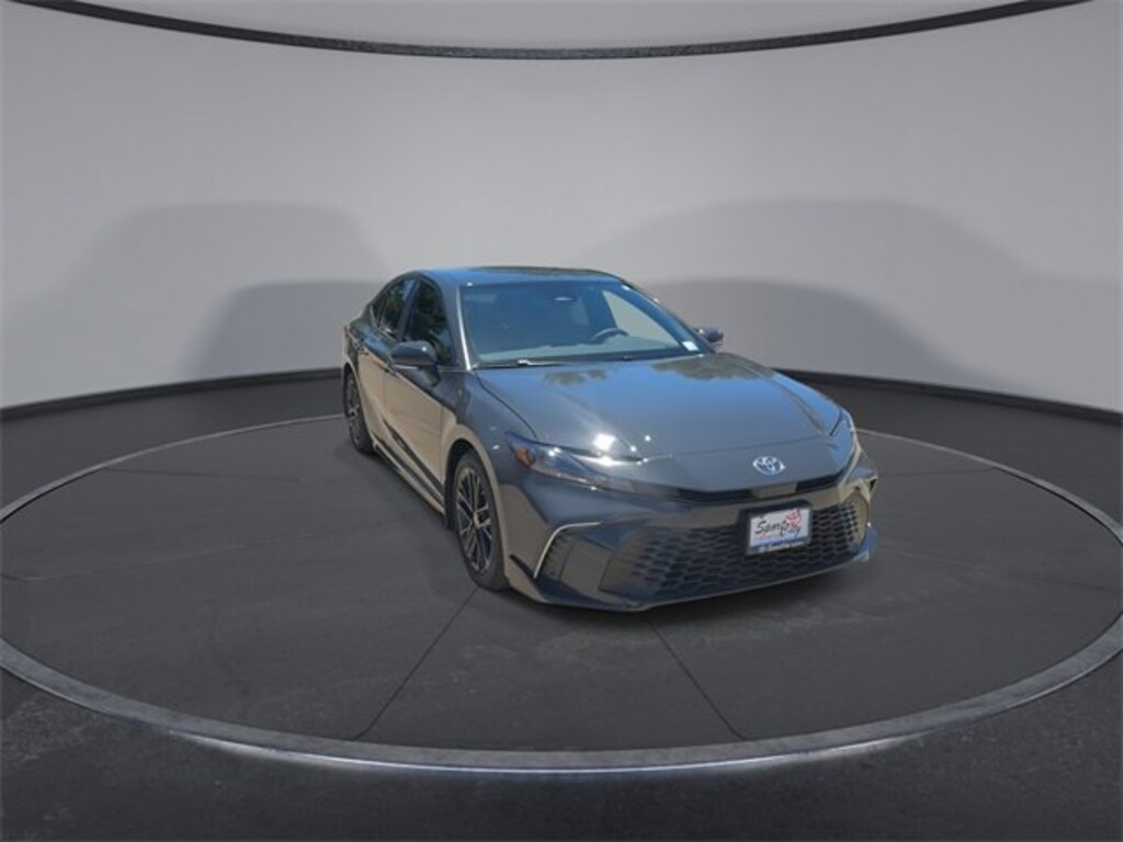 Used 2025 Toyota Camry SE Sedan