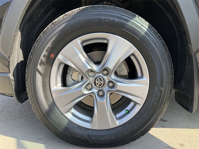 Thumbnail: 2025 Toyota RAV4 - 12