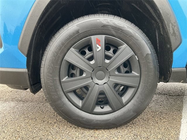 Thumbnail: 2019 Toyota RAV4 - 12