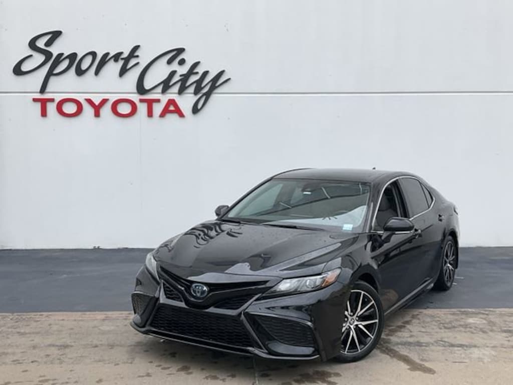 Used 2023 Toyota Camry Hybrid SE Sedan