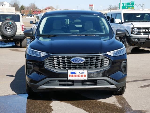 Thumbnail: 2023 Ford Escape - 20
