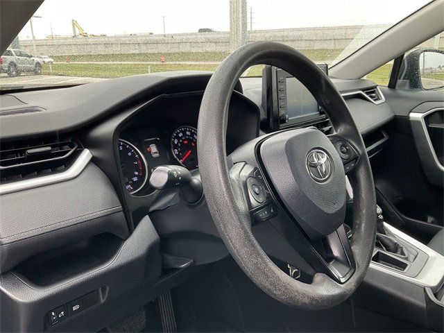 Thumbnail: 2019 Toyota RAV4 - 10