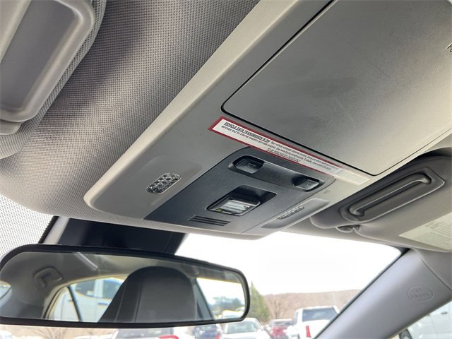 Thumbnail: 2020 Toyota Camry - 24