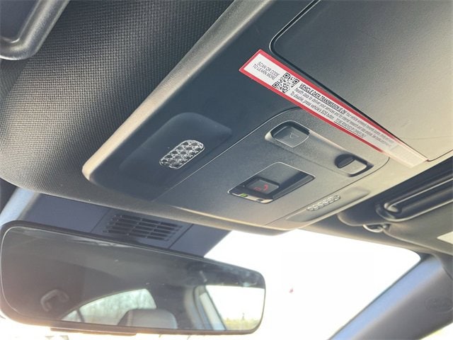 Thumbnail: 2025 Toyota Camry - 25