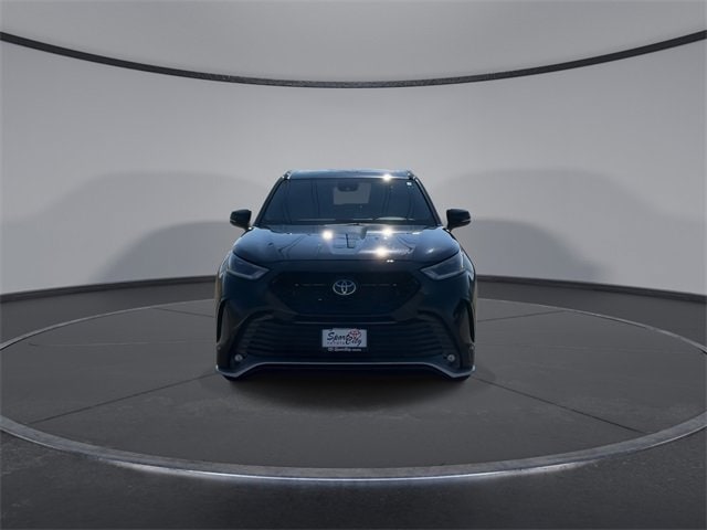 Thumbnail: 2024 Toyota Highlander - 3