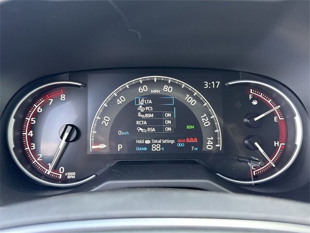 Thumbnail: 2025 Toyota RAV4 - 26