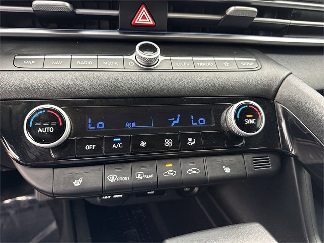 Thumbnail: 2022 Hyundai Elantra - 23