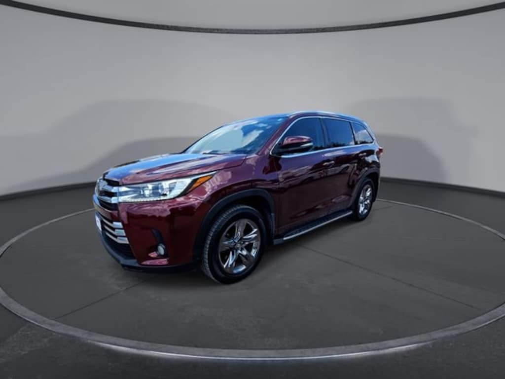 Used 2017 Toyota Highlander Limited Platinum V6 SUV
