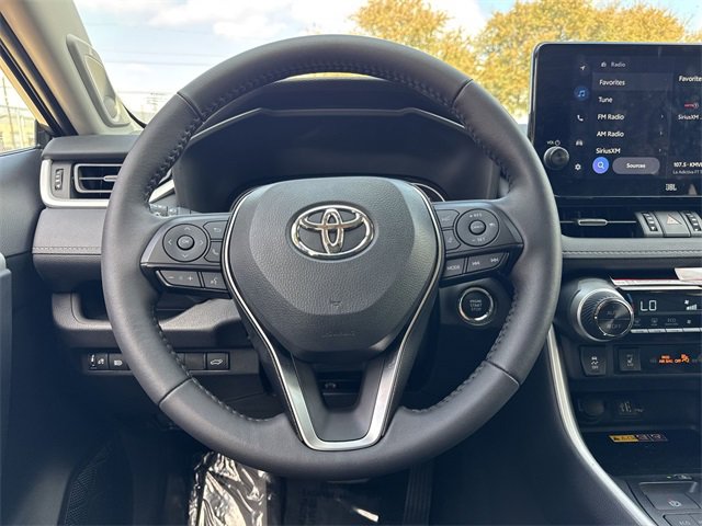 Thumbnail: 2025 Toyota RAV4 - 20