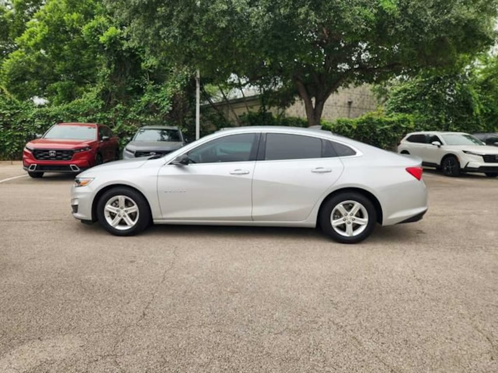 Used 2021 Chevrolet Malibu LS w/1FL Sedan