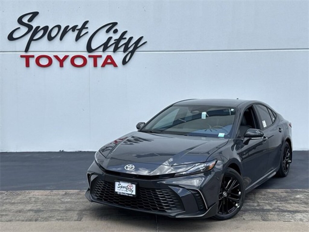 Used 2025 Toyota Camry SE Sedan