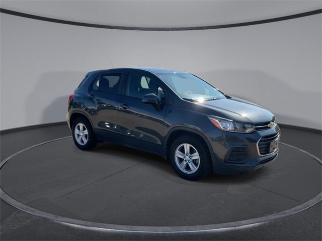 Thumbnail: 2020 Chevrolet Trax - 2