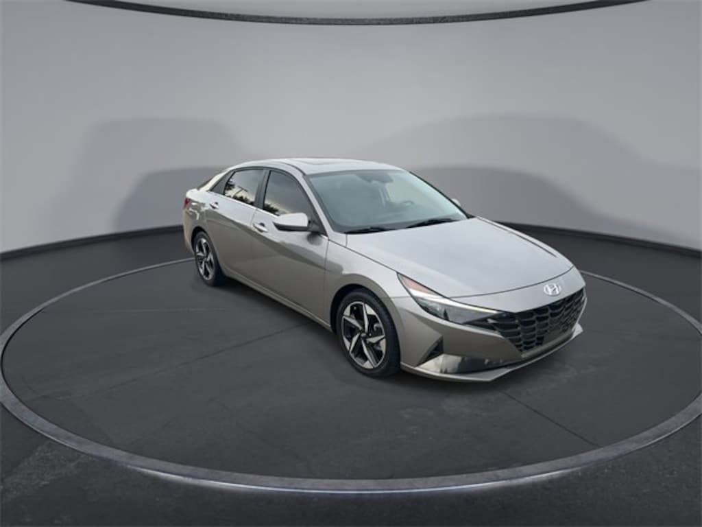 Used 2022 Hyundai Elantra Limited Sedan