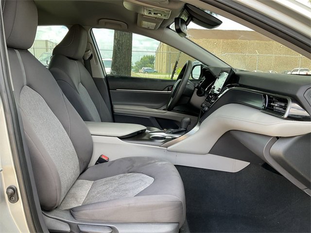 Thumbnail: 2021 Toyota Camry - 18