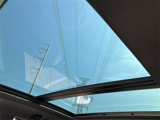 Thumbnail: 2023 Audi Q8 - 13