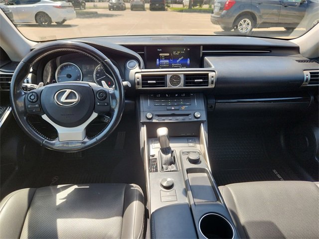 Thumbnail: 2016 Lexus IS - 19