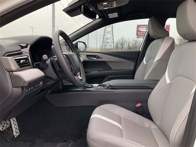 Thumbnail: 2025 Toyota Camry - 13