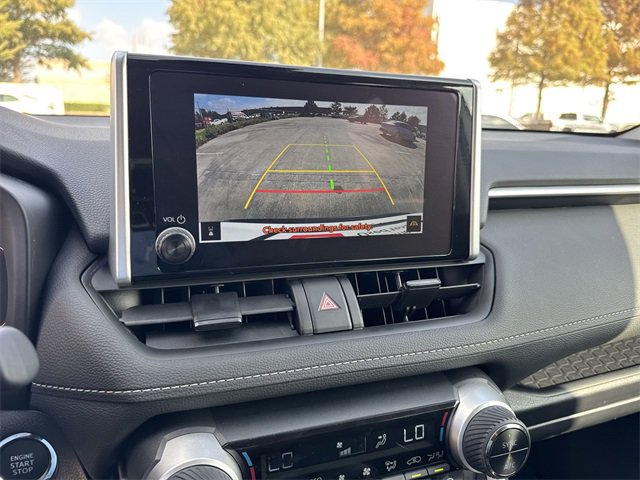 Thumbnail: 2025 Toyota RAV4 - 21