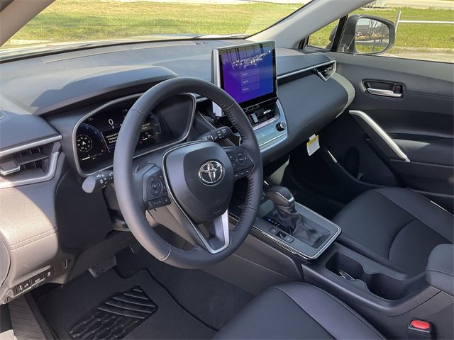 Thumbnail: 2026 Toyota Corolla Cross - 10