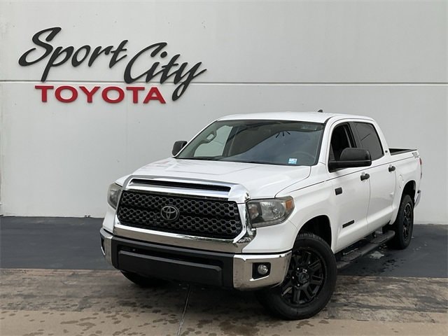 2020 Toyota Tundra SR5 Hero Image