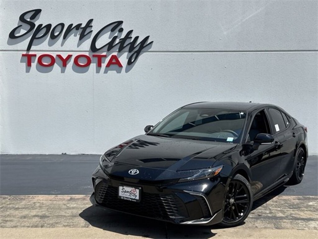 Used 2025 Toyota Camry SE Sedan